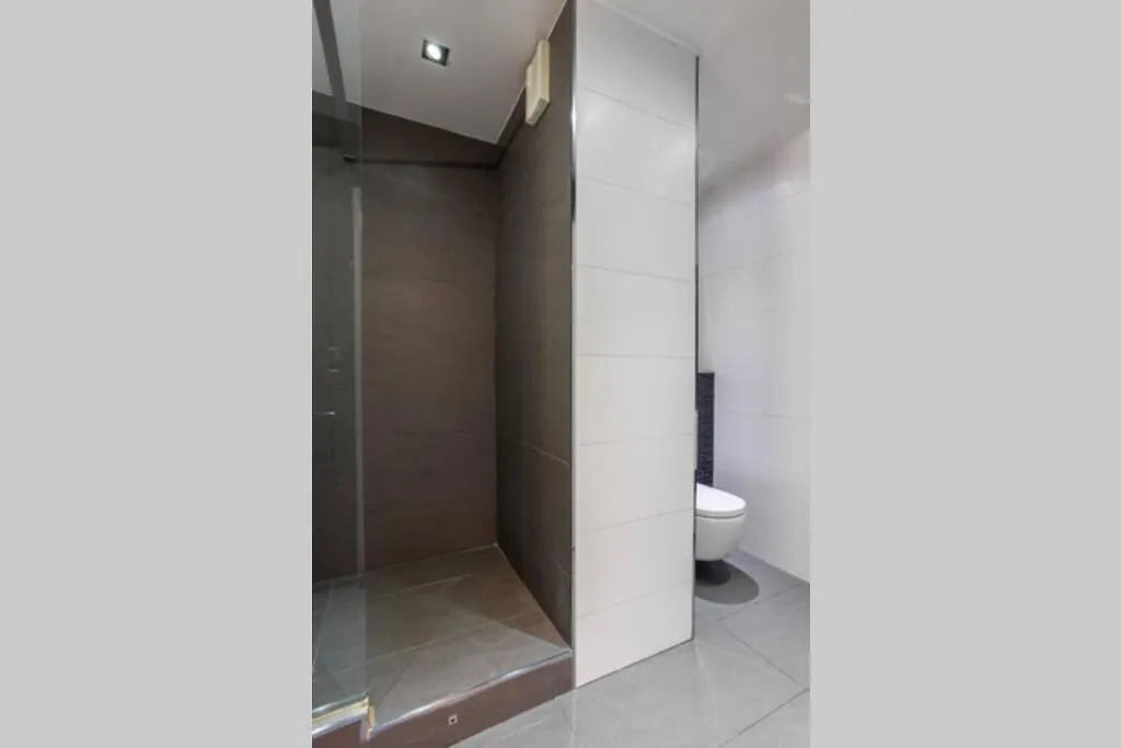 Prox.Gare Montparnasse-Galeries Lafayette! 4Pers. Apartment Paris
